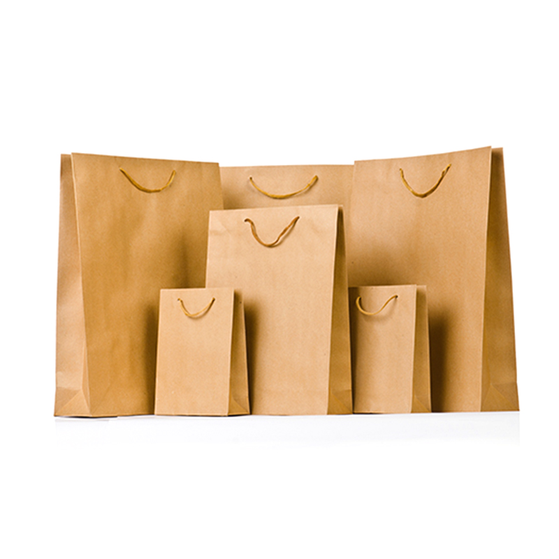 When customizing high-end gift paper bags, how to balance the aesthetics and practicality of the design?